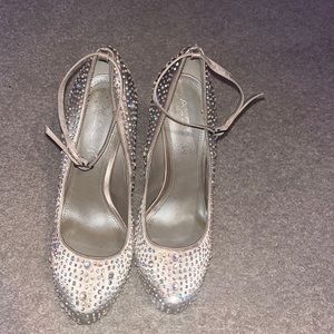 Gorgeous ALDO rose gold stiletto pump heels, encrusted w/ gems